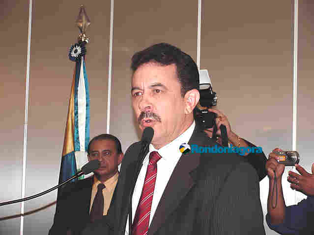 Carlão de Oliveira está internado desde o dia 19 em São Paulo e foi defesa que informou a Justiça, com pedidos