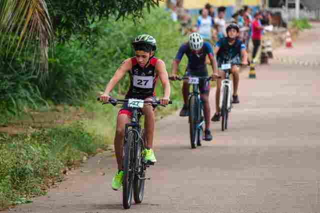 Crianças e adolescentes se destacam em etapa de Triathlon infantil em Porto Velho