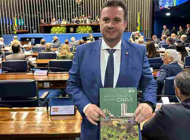 Deputado Luís do Hospital acompanha lançamento da Agenda do Agro 2025 em Brasília