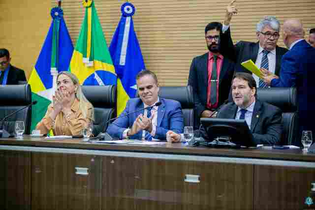 Servidores efetivos da Assembleia Legislativa terão reajuste de 9,68% neste ano