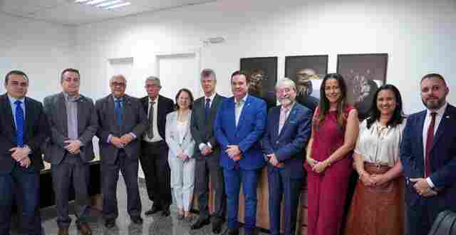 Deputado Luís do Hospital reforça diálogo com CFM e defende união pela saúde