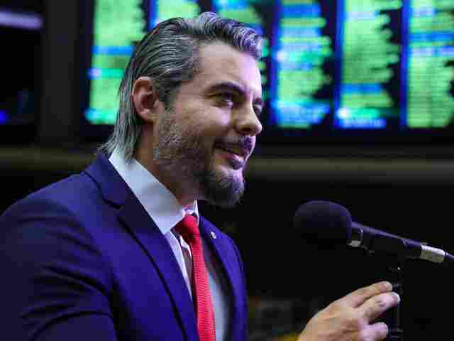 Semana da Educação: Deputado Thiago Flores reforça luta pela valorização dos profissionais da área