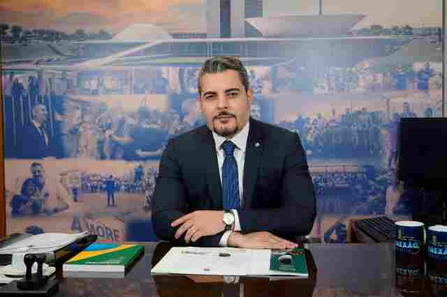 Deputado Thiago Flores cobra providências urgentes do DNIT sobre situação crítica da ponte na BR-364 em Candeias do Jamari