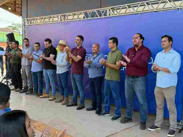Vista Alegre do Abunã recebe pacote de obras e novas conquistas em evento prestigiado pelo vereador Adalto