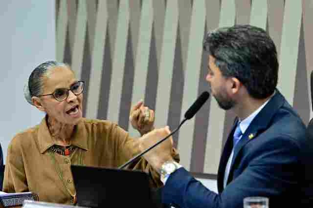 Marina Silva grita, aponta o dedo e abandona Comissão do Senado
