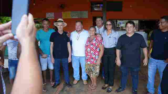 Senador Jaime Bagattoli entrega recursos à APAE de Itapuã do Oeste e anuncia investimento no setor chacareiro do município