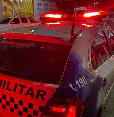 Homem com mandado de prisão por estupro de vulnerável é preso jogando futebol