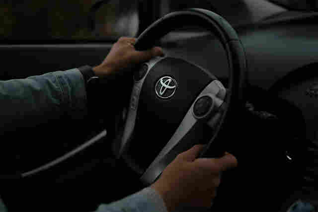 Toyota Corolla Cross 2025: o que esperar da nova geração