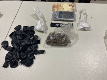Mulher é presa com drogas que seriam levadas para presídio em Porto Velho