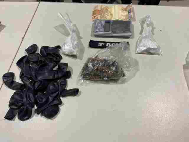Mulher é presa com drogas que seriam levadas para presídio em Porto Velho