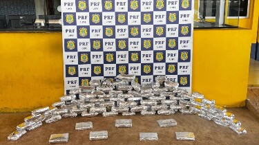 PRF apreende quase 60 kg de drogas e centenas de munições em Rondônia
