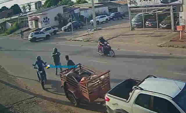 Vídeo mostra dupla armada roubando R$ 25 mil de empresário em Porto Velho