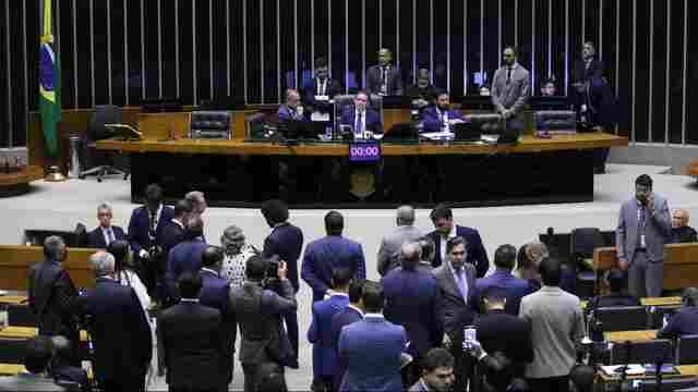 Câmara Federal aprova projeto que altera regras de licenciamento ambiental e prioriza investimentos