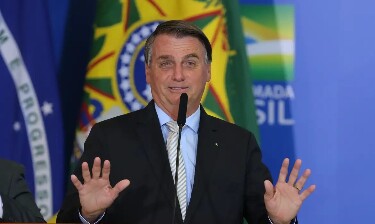 PF cumpre mandados contra Bolsonaro; ex-presidente será obrigado a usar tornozeleira por ordem do Supremo