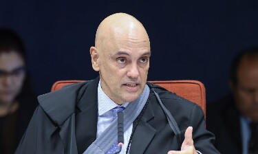 Alexandre de Moraes decide não prender Bolsonaro por descumprimento de cautelar