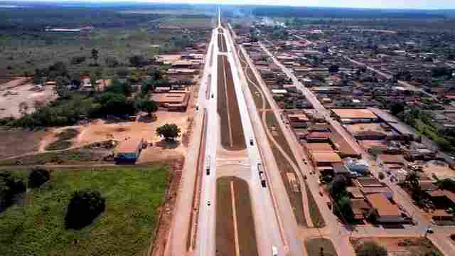 MP recebe denúncia de uso de máquinas públicas em empresa privada e crime ambiental