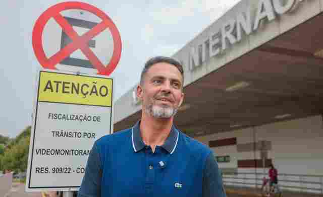 Léo Moraes fala em economia de recursos, mas exemplos práticos de sua gestão apontam para desperdício
