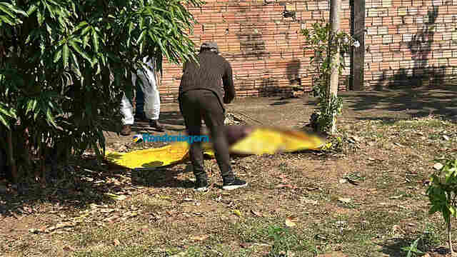 Corpo de homem com marcas de agressão é encontrado amarrado e enrolado em lona em rua de Porto Velho