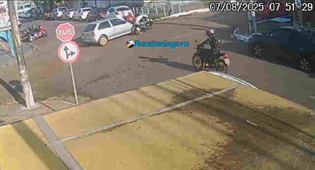 Vídeo: colisão no centro de Porto Velho envolve duas mulheres sem CNH e homem parte para agressão