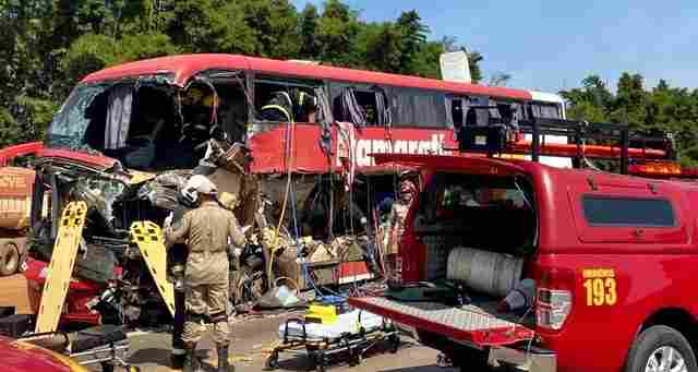 Identificados todos os 11 mortos da colisão entre ônibus e carreta no Mato Grosso