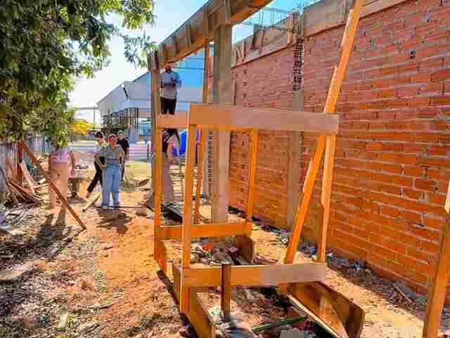 Deputada Gislaine Lebrinha destina emenda para construção de banheiros na escola Lázara Alves de Lima