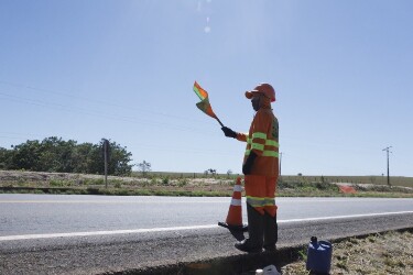 Concessionaria executa manutenção em trechos da BR-364 entre esta terça e sábado