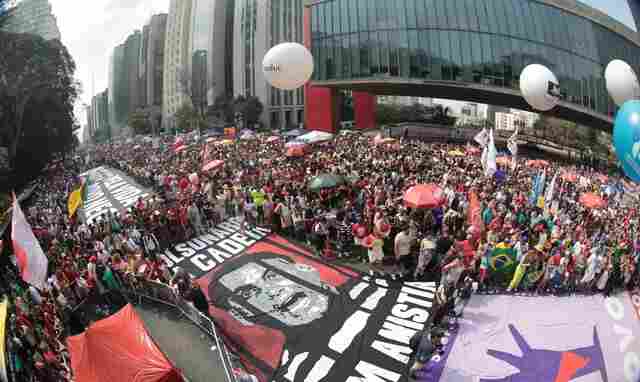 Em todo país, milhares de pessoas protestam contra anistia e PEC da Blindagem