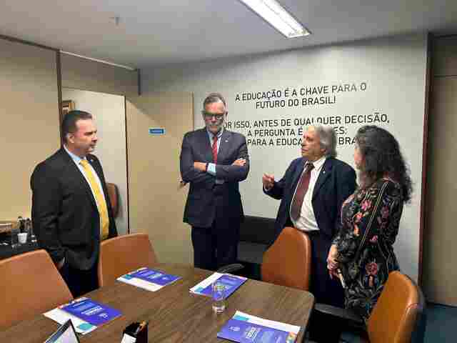 Deputado Luís do Hospital acompanha projetos inéditos da Fiocruz para RO