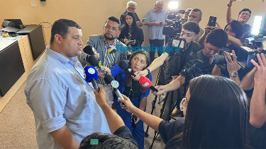 Vídeo: Tezzari atribui denúncia a desavença pessoal e nega irregularidades após operação da Polícia Civil