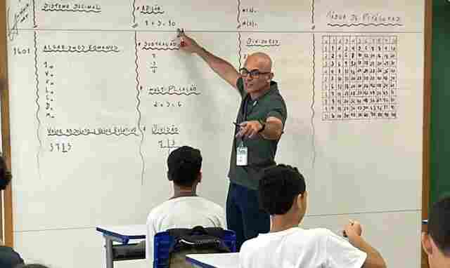Desafio dos professores é chamar atenção dos estudantes durante aulas