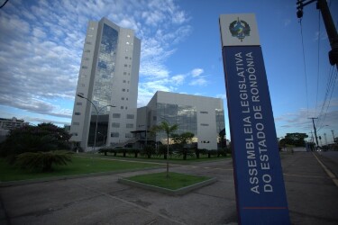 Assembleia acompanha operação da Polícia Civil e anuncia sindicância para apurar condutas de servidores