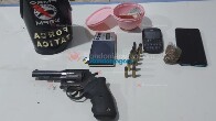 Arma roubada é apreendida e dois são presos por tráfico na zona leste de Porto Velho