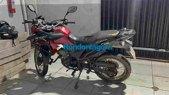 Trio é preso após roubo de moto; veículo foi localizado por rastreador