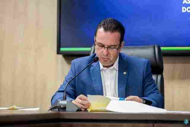 Comissão de Saúde, presidida por Luís do Hospital, avalia resultados da Sesau