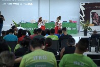 Artista rondoniense lança o livro “Mãe aos 15” e percorre Rondônia em turnê literária