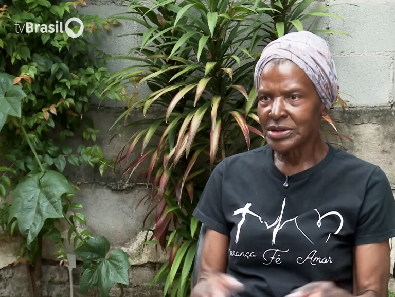  Trabalho escravo dom&eacute;stico: sil&ecirc;ncio e servid&atilde;o