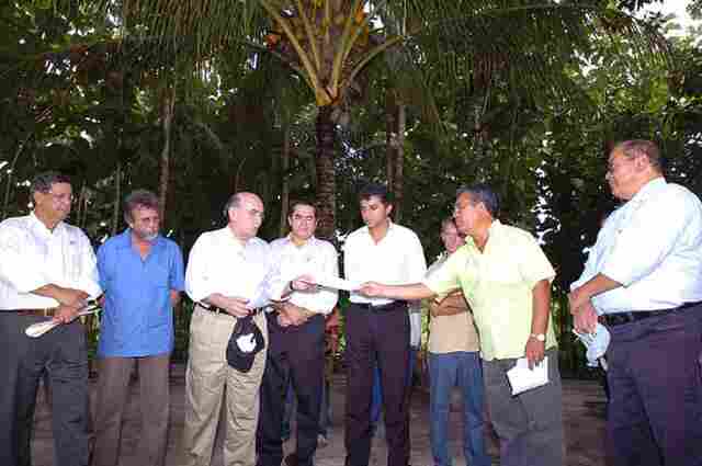 NO PARÁ, EXPEDITO JÚNIOR OUVE TRABALHADORES E MADEIREIROS