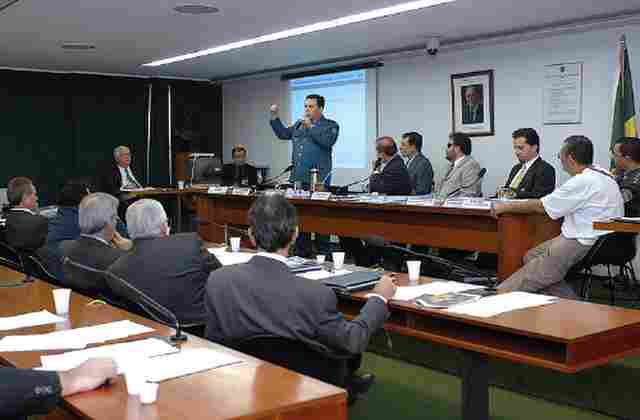 Liga camponesa provoca conflitos e mortes, diz PM