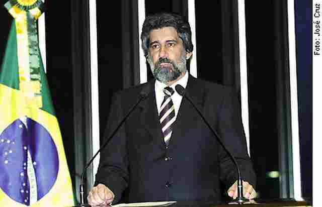 Raupp cobra restauração de rodovias em Rondônia