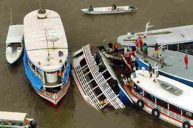 Sobe para 15 número de mortos em naufrágio no AM, diz Marinha