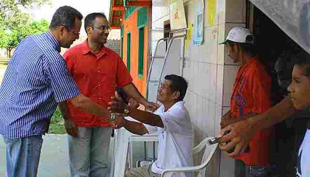 Roberto Sobrinho e Emerson castro ouvem os ribeirinhos e têm apoio