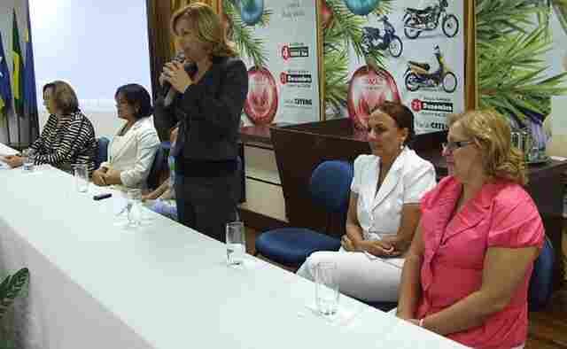 Lançada campanha do Natal Solidário da Uveron