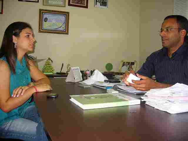 Mariana Carvalho leva reivindicações ao prefeito Emerson Castro