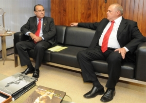 Euclides e Jesualdo viajam a São Paulo para conhecer Lei que regulamenta o cargo de agente de muralha