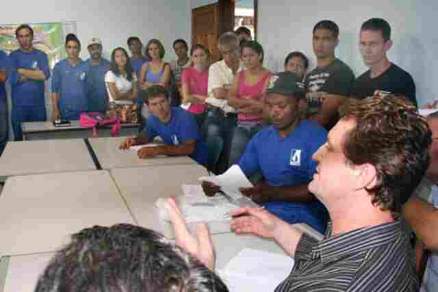 Vilhena: Reajuste de servidores só com aumento na conta de água