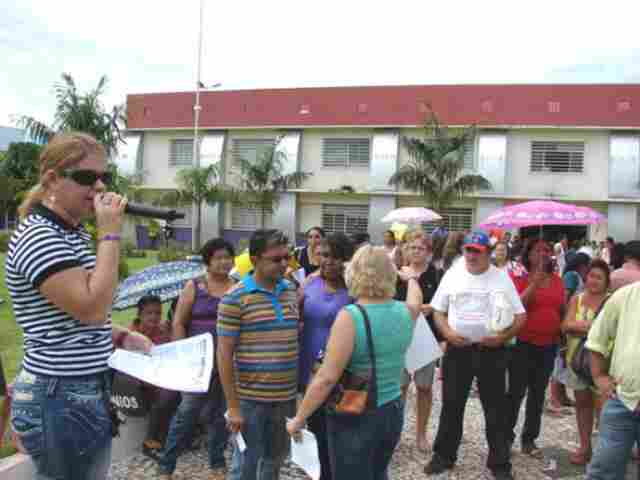 Educação da Capital aprova estado de mobilização para acompanhar reivindicações