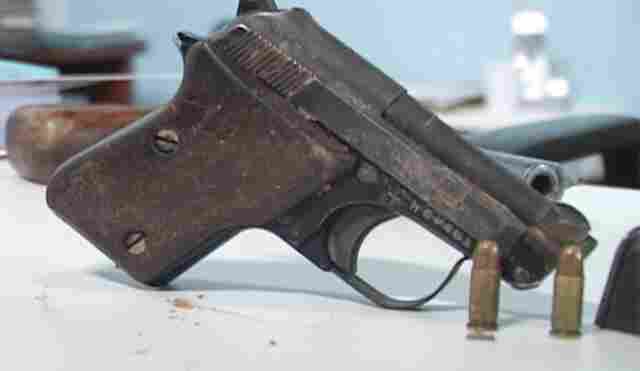 Polícia apreende pistola usada por matador de Pizzano