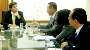 Crescimento de demanda leva prefeito a pedir apoio de ministro