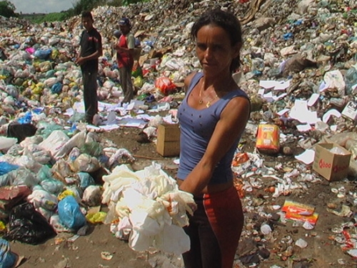 Comissão de vereadores denuncia contaminação de lixo hospitalar