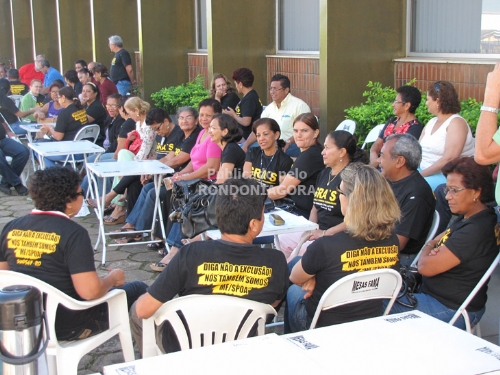 Servidores do ex-território realizam um dia de paralisação em Rondônia